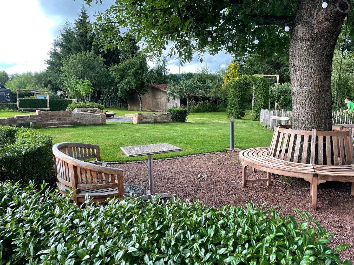 Landgasthof 'Zur Quelle' Wächtersbach Esterno foto